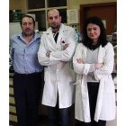 Los investigadores, doctores Fernández López, Dos Anjos y Martínez Villayandre.