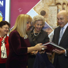 Luisa Pastor, Isabel Carrasco, Julia Paredes y Joaquín Arias, propietario de Vectalia.