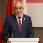 El presidente del Consejo Comarcal, Olegario Ramón, durante su intervención en el Congreso sobre despoblación. RAMIRO