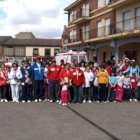 Participantes en la marcha solidaria a favor de Haití organizada por Cruz Roja.