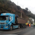 El corte se produjo en el carril derecho de la CL-631, en Santa Cruz del Sil.