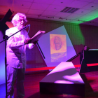 Luis Carnicero durante la lectura de poemas el sábado. MEDINA