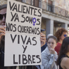 Concentración en Zamora en repulsa por el crimen de Leticia Rosino. ICAL