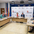 Reunión de los representantes de los colegios con los consejeros de Castilla y León. EDUARDO MARGARETO