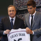 Florentino Pérez con Lucas Silva.