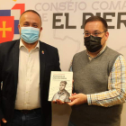 Courel y Víctor del Reguero presentaron ayer ‘Anatomía de una discordia’. L. DE LA MATA