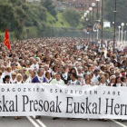 Una manifestación en San Sebastián en el año 2009 convocada por la asociación de familiares de presos de ETA, Etxerat, contra la política penitenciaria del Gobierno.