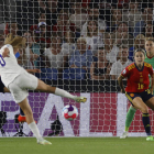 Inglaterra remontó el gol inicial de España y se clasifica para semifinales. MIGUEL TOÑA