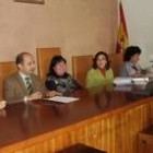 Ana Luisa Durán y Francisco Castañón presidieron ayer la reunión del consejo