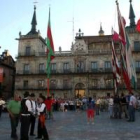 La Asociación de pendones de Reino de León hará varias exhibiciones