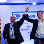 El nuevo presidente del PP en Cataluña, Alejandro Fernández, respaldado por Pablo Casado. Q. GARCÍA