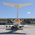 Un avión de la compañía española Iberia en el aeropuerto leonés de La Virgen del Camino.