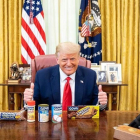 Trump en el Despacho Oval con productos de Goya Foods. Su hija Ivanka, en Instagram. GF