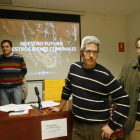 Representantes de los colectivos en defensa de las Juntas Vecinales, ayer, en León.