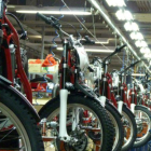 Los sectores de la industria y los servicios comienzan el 2018 en positivo, el primero encandenando nueve meses de crecimiento y el segundo 53.