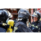 El cuerpo de bomberos de León cuenta con 68 miembros ahora. MARCIANO PÉREZ