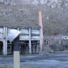 Instalaciones mineras abandonadas en Vegamediana. CAMPOS