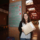 La madrileña Laura Peláez, instantes después de firmar su matrícula en Veterinaria.