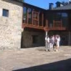 Los alumnos asisten a los cursos en las instalaciones de la casona de Sierra Pambley