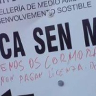 Los cormoranes también preocupan en Galicia como se aprecia en este expresivo cartel.