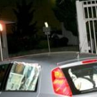 El coche de la policía lleva a Víctor Manuel de Saboya a la prisión italiana de Potenza