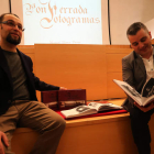 El escritor Manuel Blanco Pacios y el concejal de Cultura, Santiago Macías.