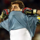 La cara de decepción del meta Iker Casillas es la mejor expresión del «palo» que supuso