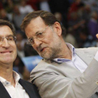 Feijoo con el presidente Rajoy durante un mitin electoral.