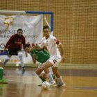 Ángel materializó los tres goles del equipo leonés frente al Rececende en tierras gallegas.