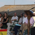 Una celebración de 2010 del certamen ‘Poesía para vencejos’ en Palacios de la Valduerna. NORBERTO