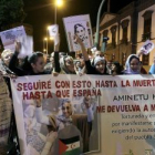 Algunas de las personas que se manifestaron a favor de la libaración de Haidar, en Tenerife.