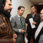 José Estanga, de Oencia, Marín Muñoz y José Antonio Velasco, con José Manuel Otero, de Bembibre, y Pedro Fernández, de Toral.