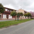 Zonas verdes situadas en la calle La Fuente, en la localidad de Villabalter.