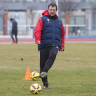 Manolo Díaz confía en mantener la buena línea en casa para vencer al Llagostera.