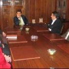 Un momento de la reunión mantenida entre Riesco y la nueva directiva de la asociación Matagal