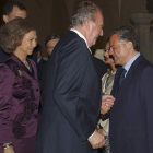 El rey transmite los recuerdos enviadospor Zapatero a Amilivia en 2007.