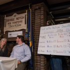 Recuento de votos en Dixville Notch (New Hampshire), el primer municipio en votar.