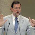 Rajoy expone los seis ejes de su programa en su intervención en Santiago de Compostela.