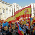 Miles de manifestantes a favor de la Constitución.