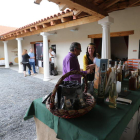 Alguno de los puestos del mercado romano.