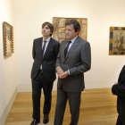 El presidente del Principado de Asturias, Javier Fernández, en el centro, durante el acto de inauguración del museo.