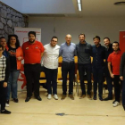 Diez, en el centro, junto a los representantes juveniles. DL