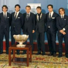 José Luis Rodríguez Zapatero, posa con el equipo nacional de Copa Davis.