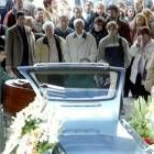 Un momento del entierro de la joven granadina asesinada por su marido