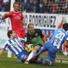 Biel Ribas salvó ante Del Olmo y Sáizar el tercer gol.