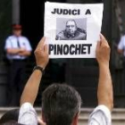 Un exiliado chileno pide  la extradición para que Pichochet sea juzgado en España