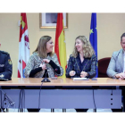 Virginia Barcones y Alicia García presentan actuaciones dirigidas a la atención a mujeres víctimas de violencia. LETICIA PÉREZ