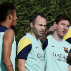 Neymar, Iniesta y Messi, aspirantes al Balón de Oro 2013, la semana pasada, en un entreno.