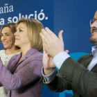 La secretaria general del PP, Dolores de Cospedal, en un acto en Calafell (Tarragona) para apoyar al cabeza de lista en la provincia, Alejandro Fernández.