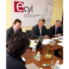 Torío junto a Villanueva, ayer en el pleno del Consejo General de Empelo